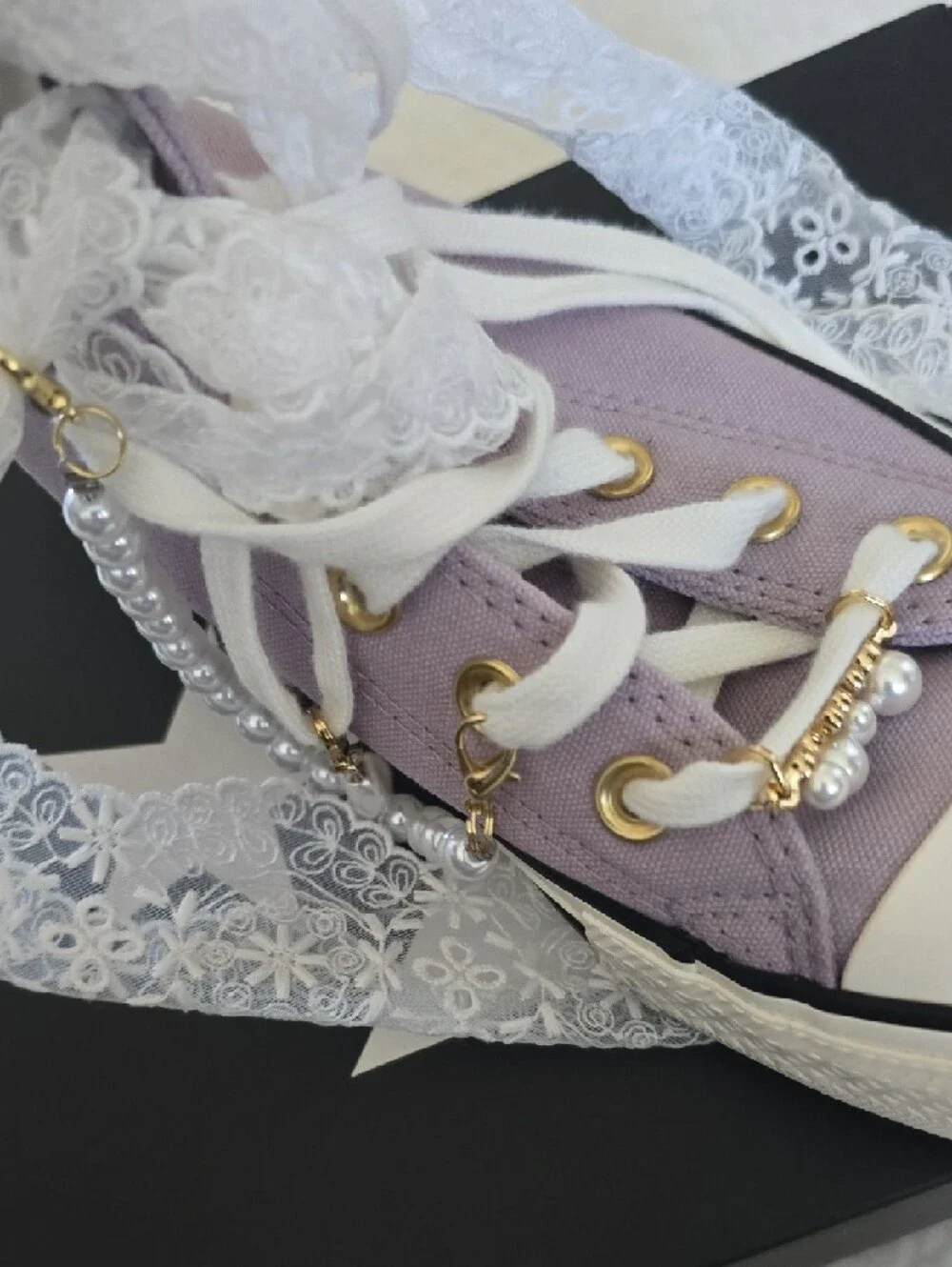 Converse Lavender High-Top Sneakers with Lace Ribbon - Picture 4 of 5